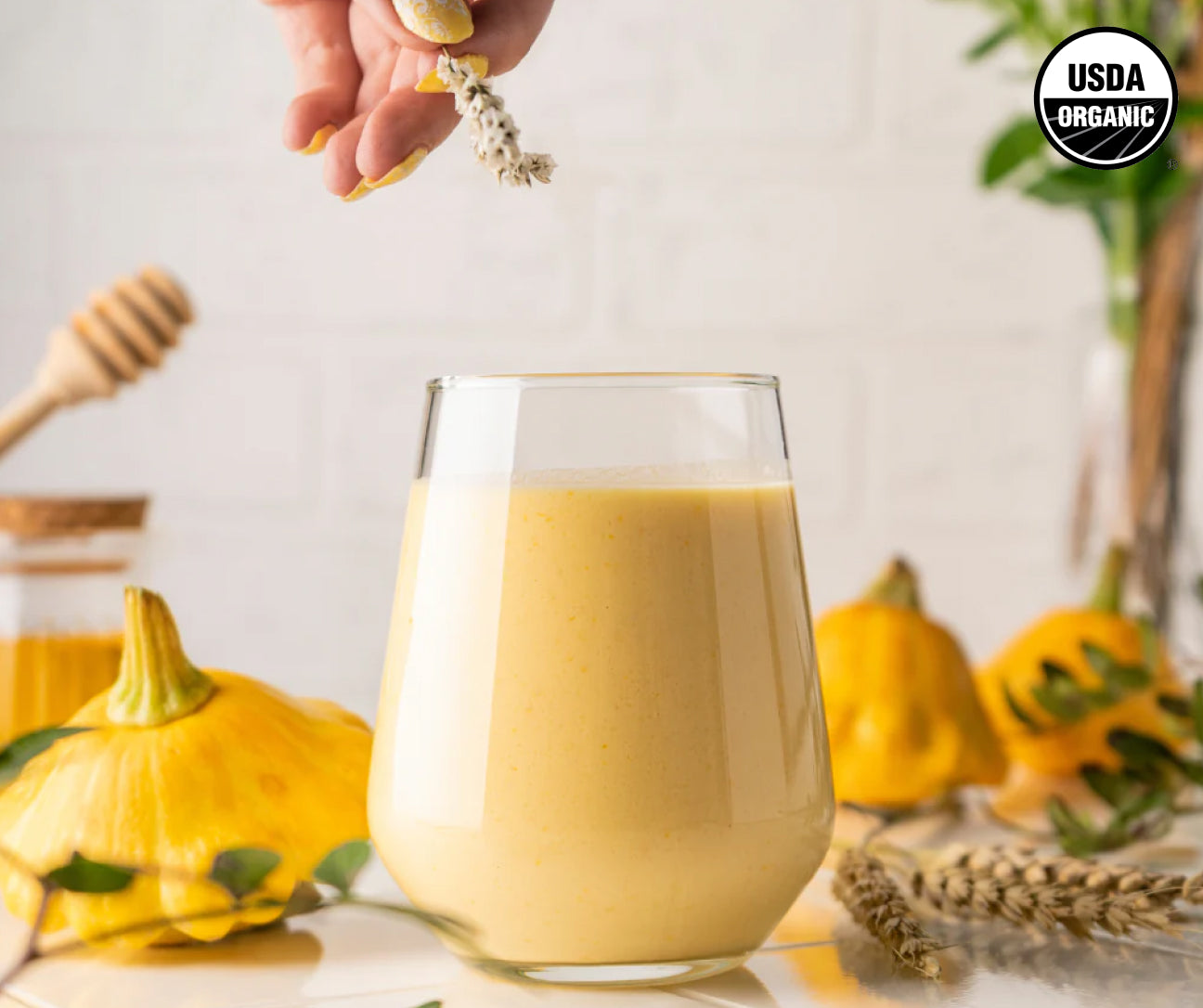 turmeric-latte-starter-kit-s7 1._Turmeric_6e512dba-33d3-4867-a890-51e27d14ee92.jpg